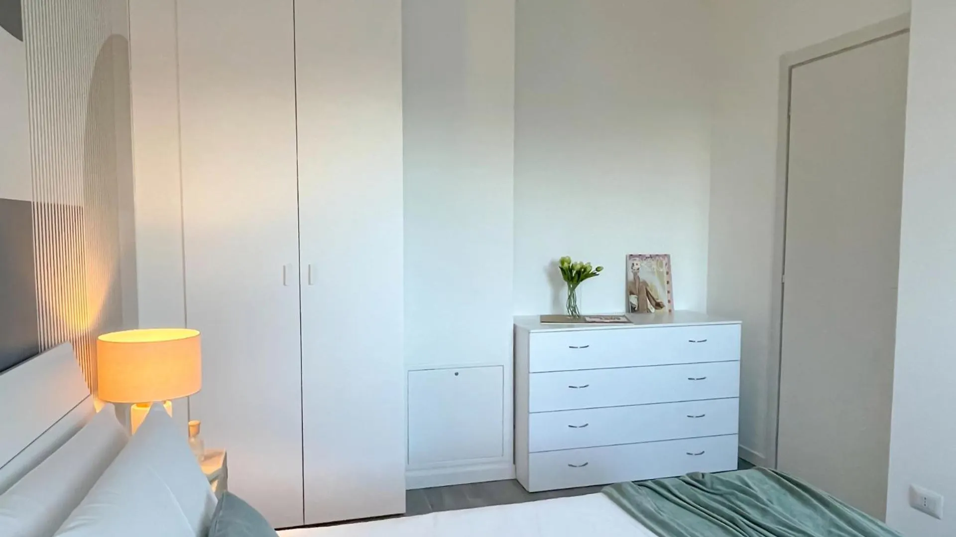 Apartment Nystrom Apt Self Checkin Metro M1 Milan Italy